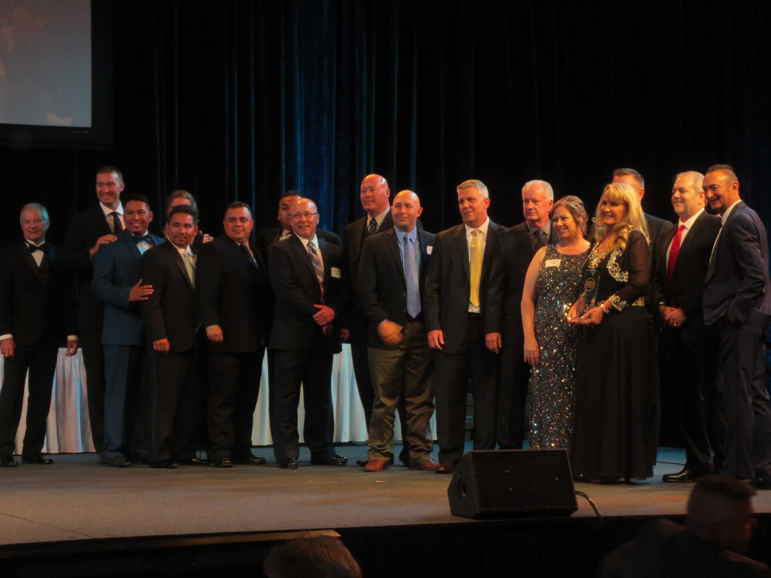 HBR Best of the Best 2016 Gold Medal - Midwest Steel